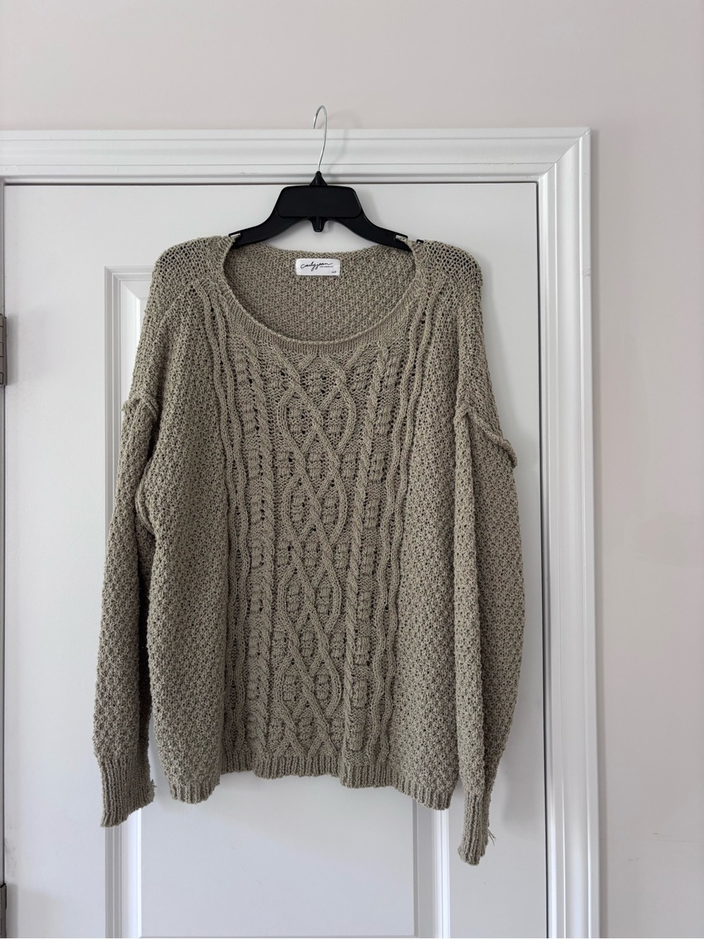 Carly Jean Los Angeles Knit Women's Sweater
